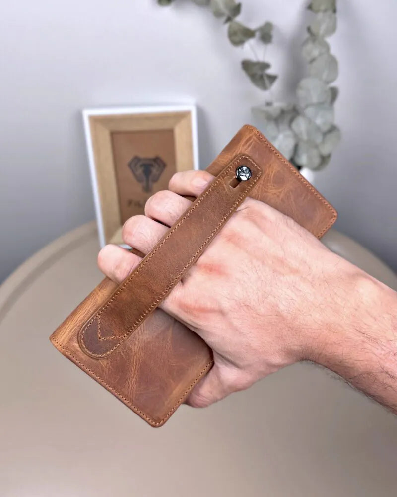 Telefon Bölmeli Cüzdan Hakiki Deri – El Tutamaçlı Fındık Renk